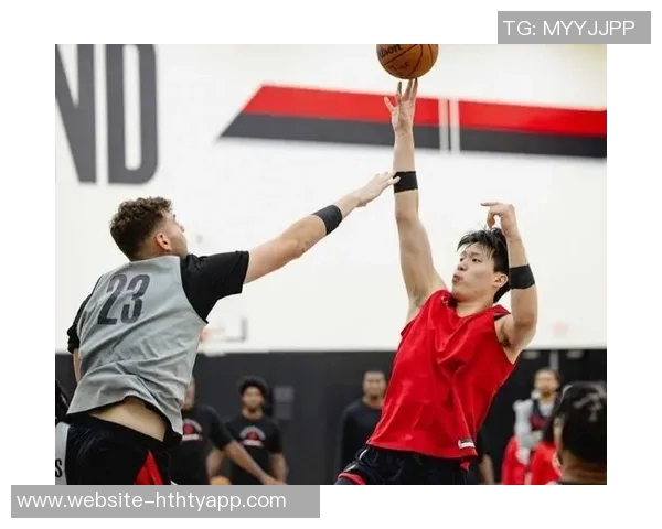 克林根防守能力超越杨瀚森杨需提升干扰对手的技巧 克林根防守能力超越杨瀚森杨需提升干扰对手的技巧